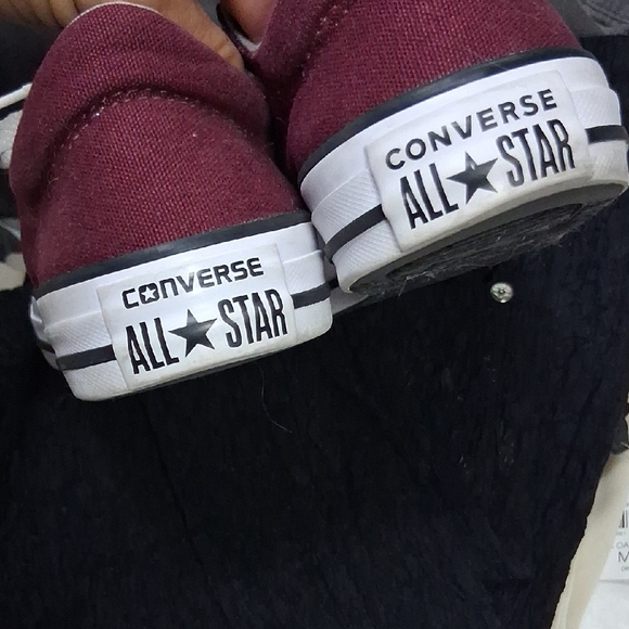 Converse Burgundy Sneakers - Picture 4 of 8